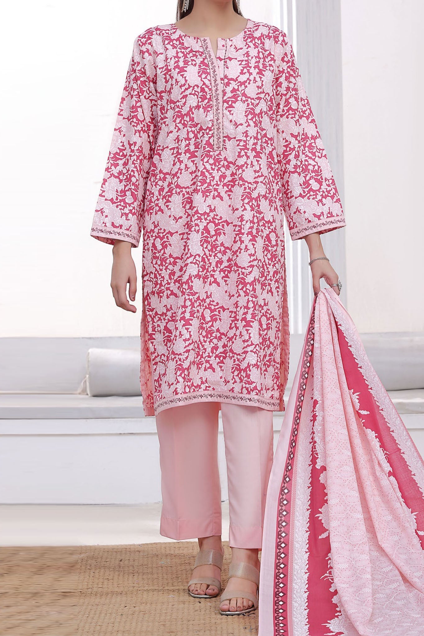 Amna Khadija Karandi Unstitched Printed 3Pcs Collection - Design 09 main image 1