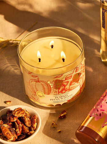 Bath & Body Works - Pumpkin Pecan Waffles 3 Wick Candles 414gms