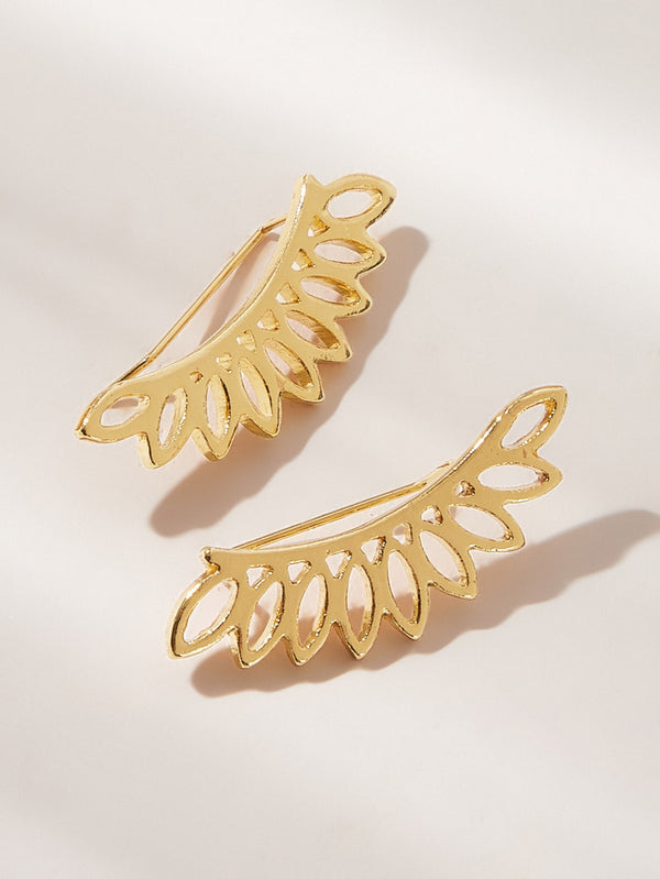 Shein - Hollow Out Leaf Stud Earring 1pair