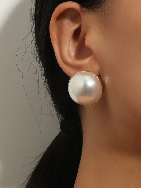 Shein Stud earrings decorated with artificial pearls