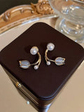 Shein Ear clip decorated with faux pearls