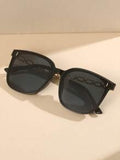 Shein - 1pc Vintage Chain Decor Fashionable Women's Sunglasses