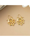 Shein - 1 Pair Of Women Gold Earrings French Metal Gold-Plated Hedgehog Clip-On Earrings Women Wedding Dress Earrings Jewelry
