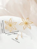 Shein - 2 Pairs Of Attractive 5-Petal Gold Flower Stud Earrings Set,