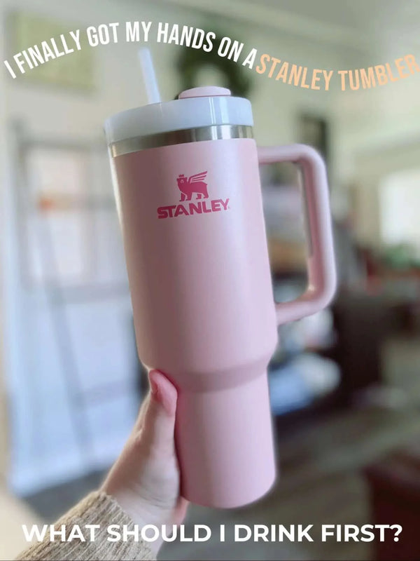 Home.Co - Original Stanley Quencher H2.0 Tumbler 40 oz - Peony Pink