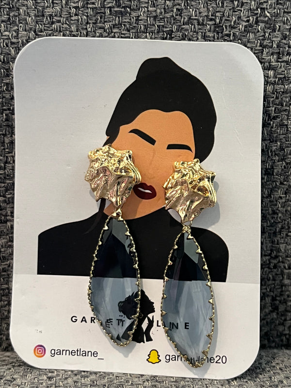 Garnetlane - leaf earings Grey