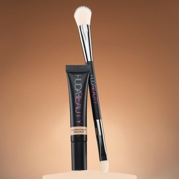 Huda Beauty - Face Conceal & Blend Makeup Brush