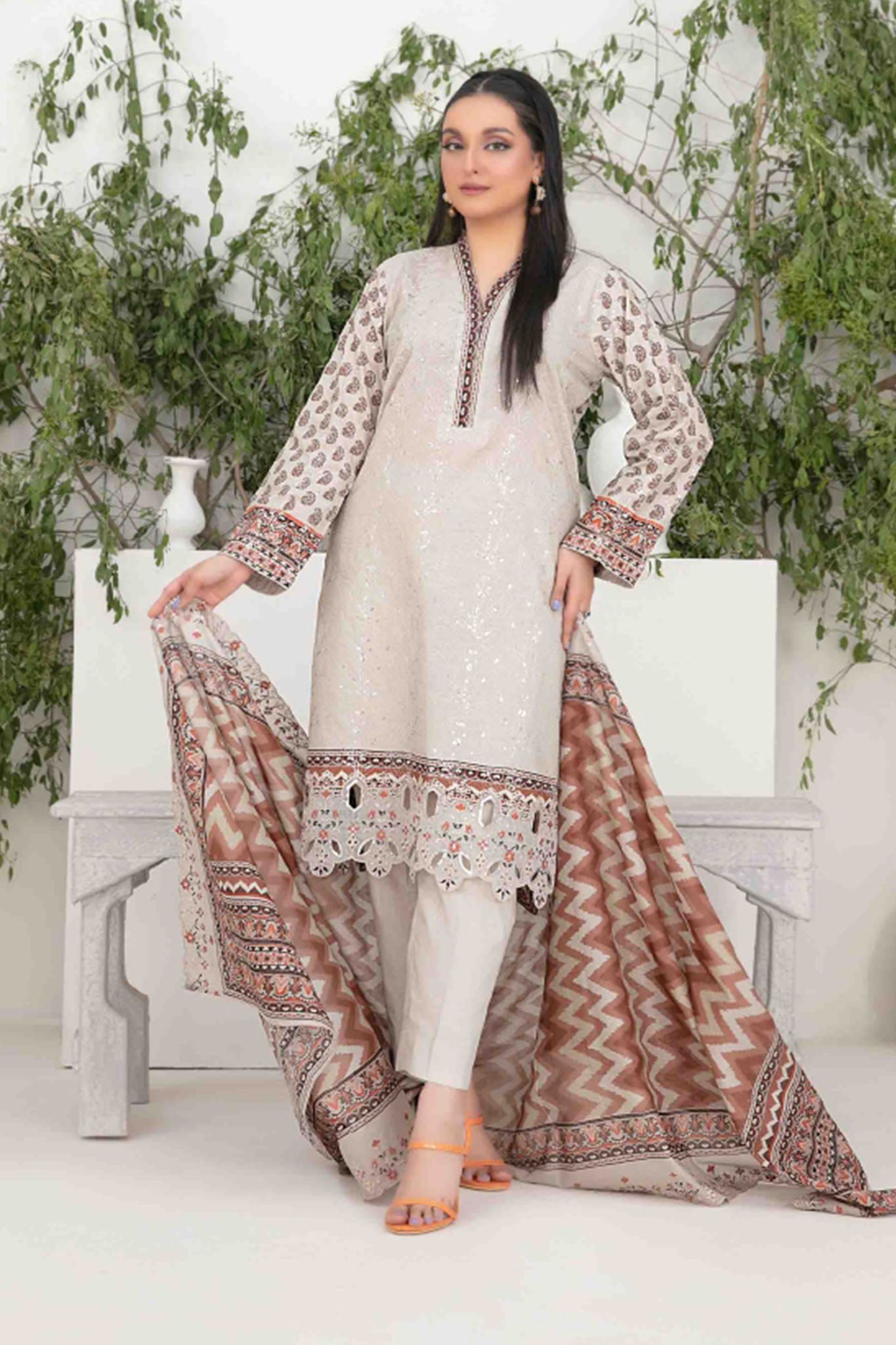 Shazmina By Tawakkal Unstitched 3 Piece Emb Lawn Vol-02 Collection-D-1 ...