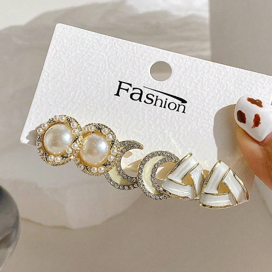 Shein - 9pairs/set Fashionable Simple Pearl & Moon & Rhinestone Decor Stud Earrings