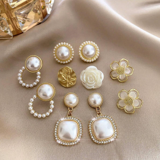 Shein - 5pairs Simulated Pearl Flower & Cubic Zirconia Inlaid Minimalist Earrings Set