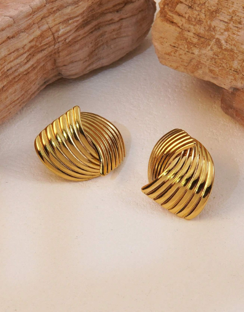 Shein - 1 Set Of 2 Pcs Stainless Steel Geometric Striped Fan Shaped Earrings