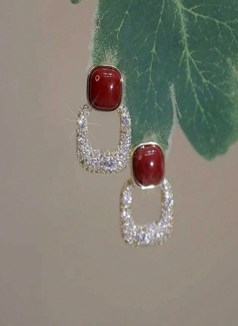 Shein - 1pc Asymmetrical Sparkling Crystal Square Shaped Earring, Red