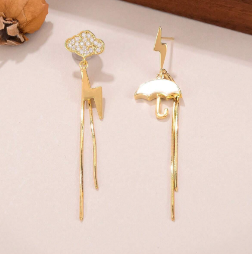 Shein - 1 Pair Fashionable & Elegant Lightning Tassel Pendant Drop Earrings