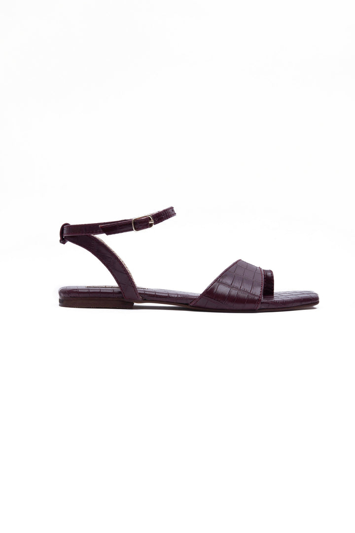 Sapphire Flat Sandals Maroon