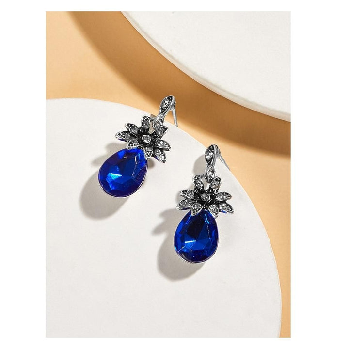 Romwe- Water Drop Rhinestone Earrings