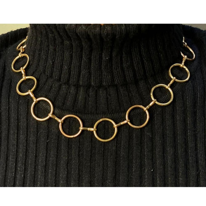 Garnet lane- O Ring Chocker