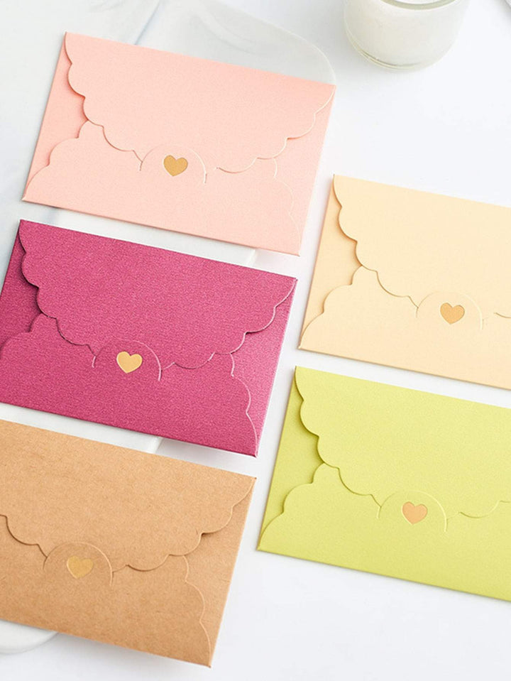 Shein- 5pcs Random Heart Print Envelope