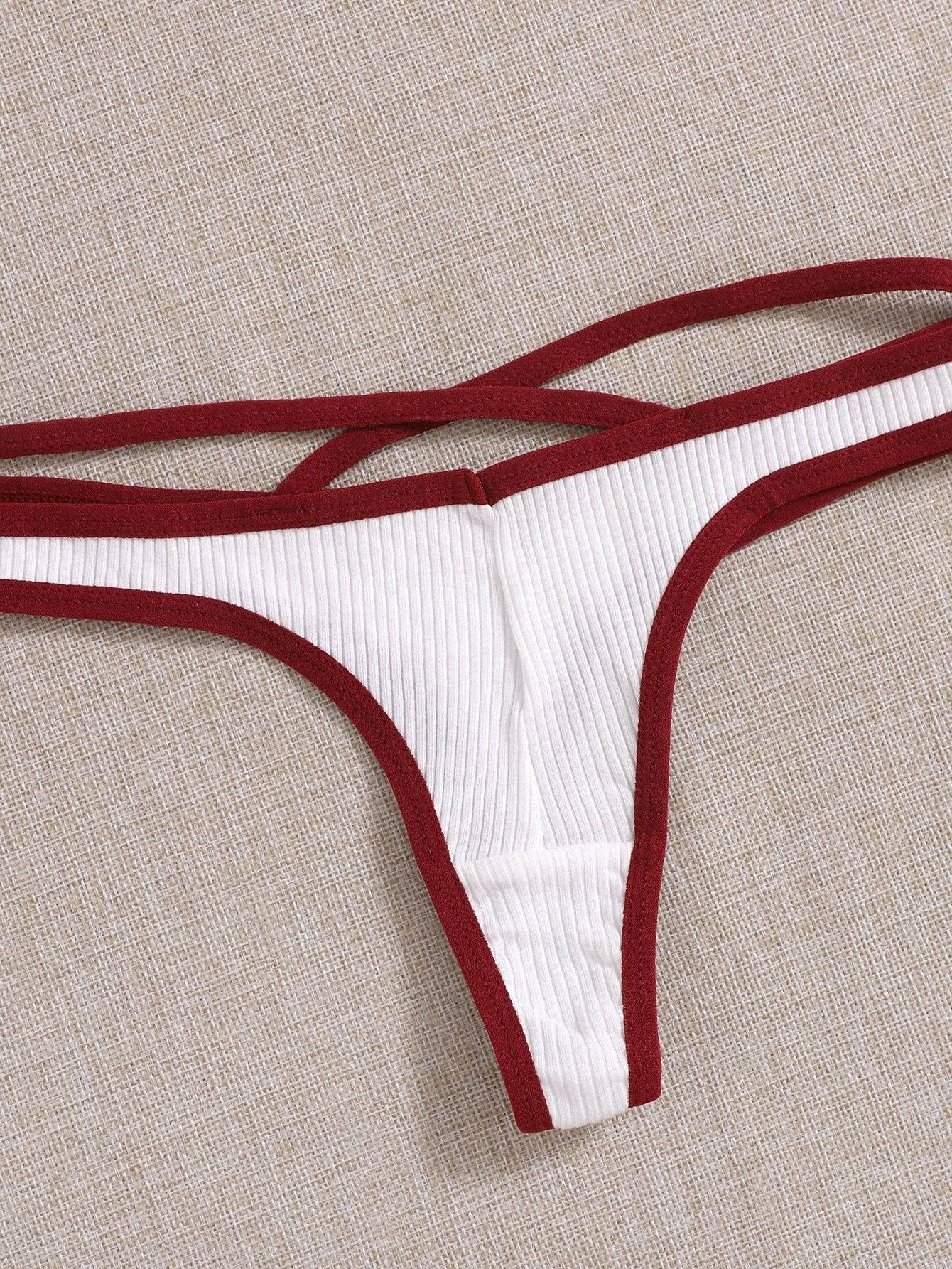 Is That The New Seamless Contrast Trim Panty Set 3pack ??