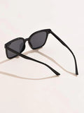 Shein- Simple sunglasses 1 pair