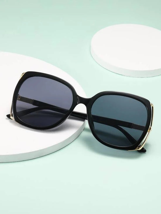 Shein- Square frame sunglasses with rhinestone decoration