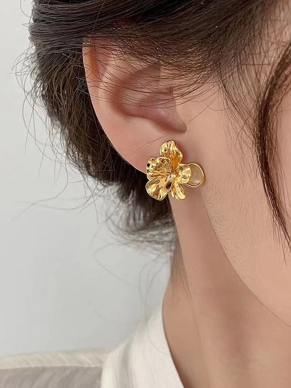 Shein - Flower Stud Earrings