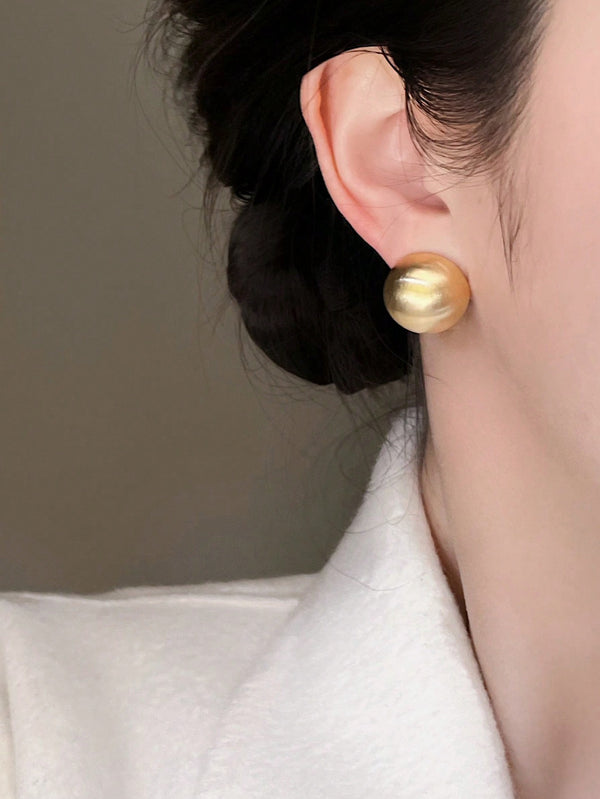 Shein - 1pair French Vintage Frosted Ball Stud Earrings, Women's Niche Design High-end Earrings