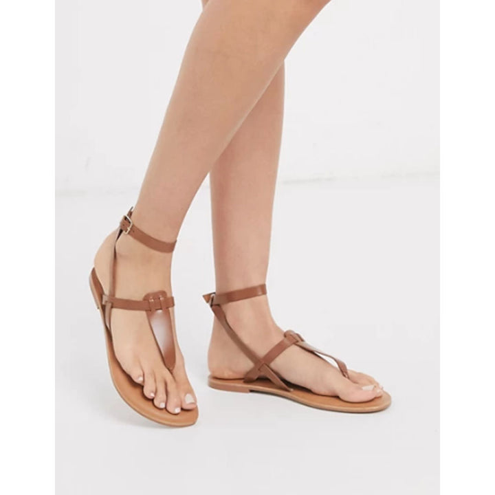 Asos Design- Asos Design Fennel Leather Toe Post Sandal In Tan