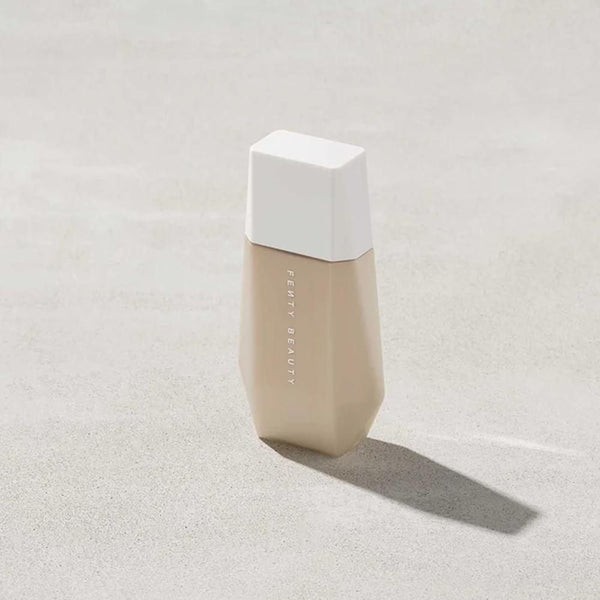 Fenty Beauty- Eaze Drop Blurring Skin Tint