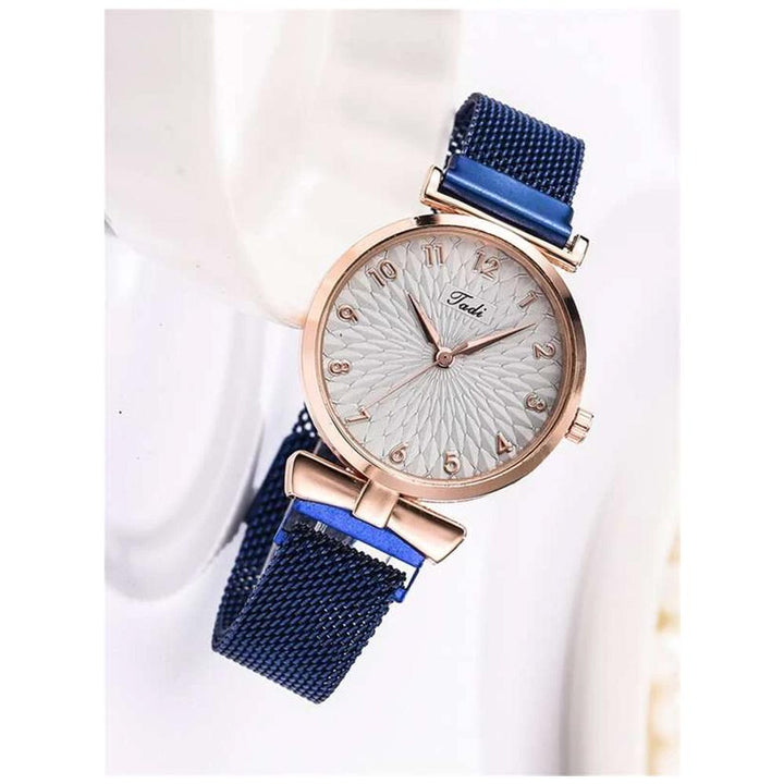 Shein- 1pc Mesh Strap Round Pointer Quartz Watch & 1pc Bracelet