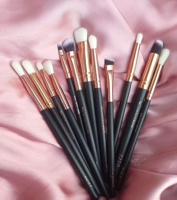 The original 12 Pcs Eye Shadow Brush Black