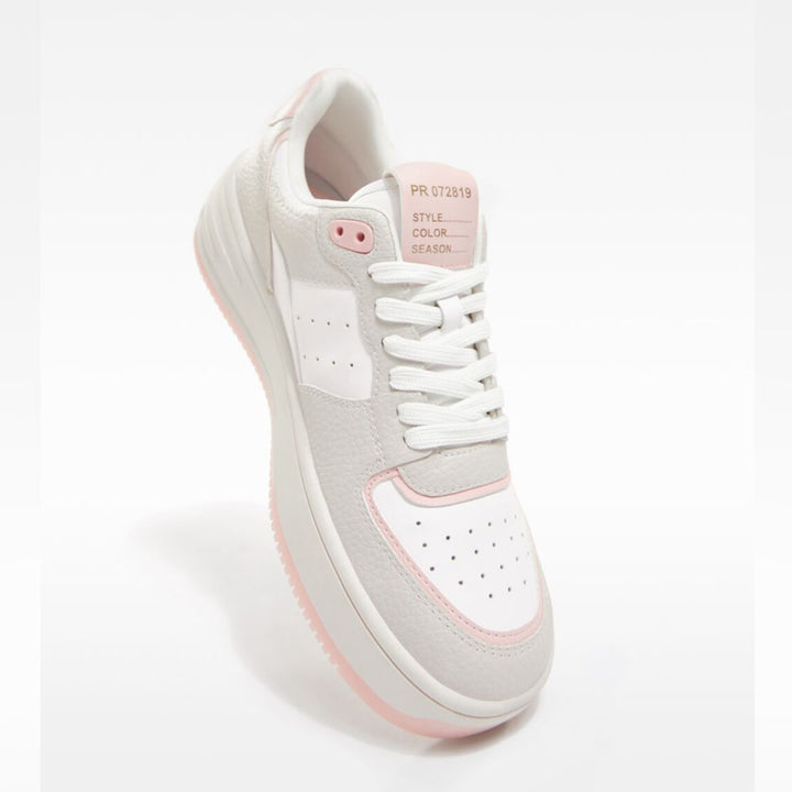 Bershka- Contrast perforated trainers.