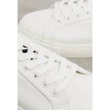 Asos Design- Asos Design Wide Fit Trainers With Contrast Tongue And Heel In White
