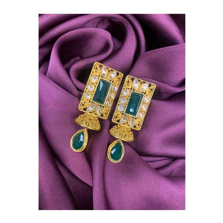 Garnet Lane- GOLD KHUNDAN TRADITIONAL EARRINGS