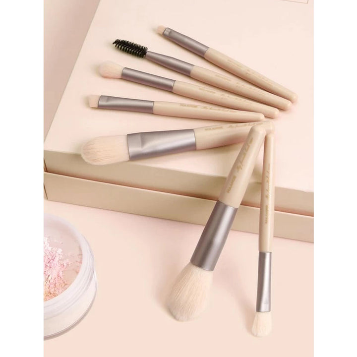 Shein- Flat and angled makeup brush set