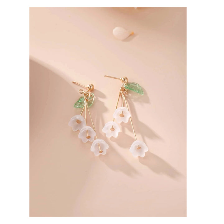 Romwe- Flower Drop Earrings