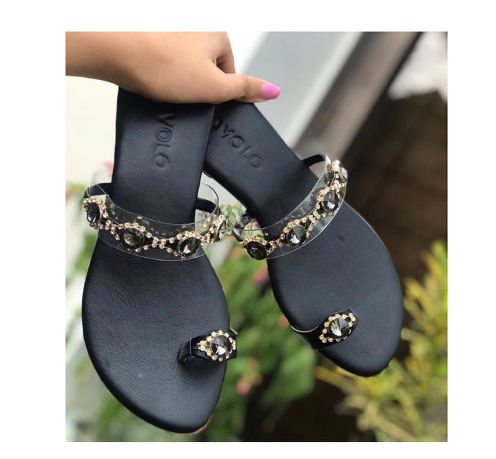 Ovolo- Black Toe Ring Clear Flats