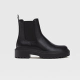 Stradivarius- Flat ankle boots with track soles