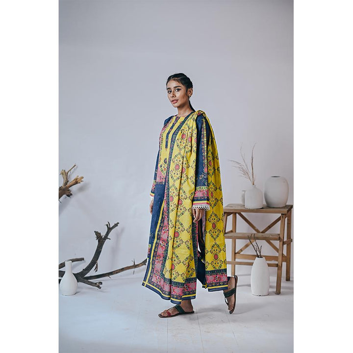 Zellbury- Digital Printed Cambric Shirt, Cambric Dupatta & Cambric Trouser WUW21X30132