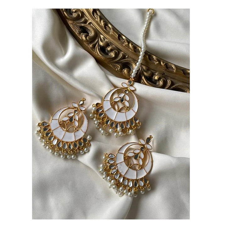 Jewels By Noor- White Kundan Teeka and Earrings