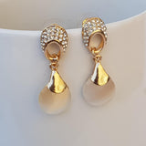 Raviiga- Beige Stone Pearl Earrings
