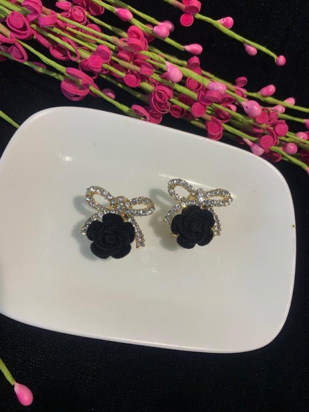 Garnet Lane- Rhinestone Bow And Flower Clipon Earings Black