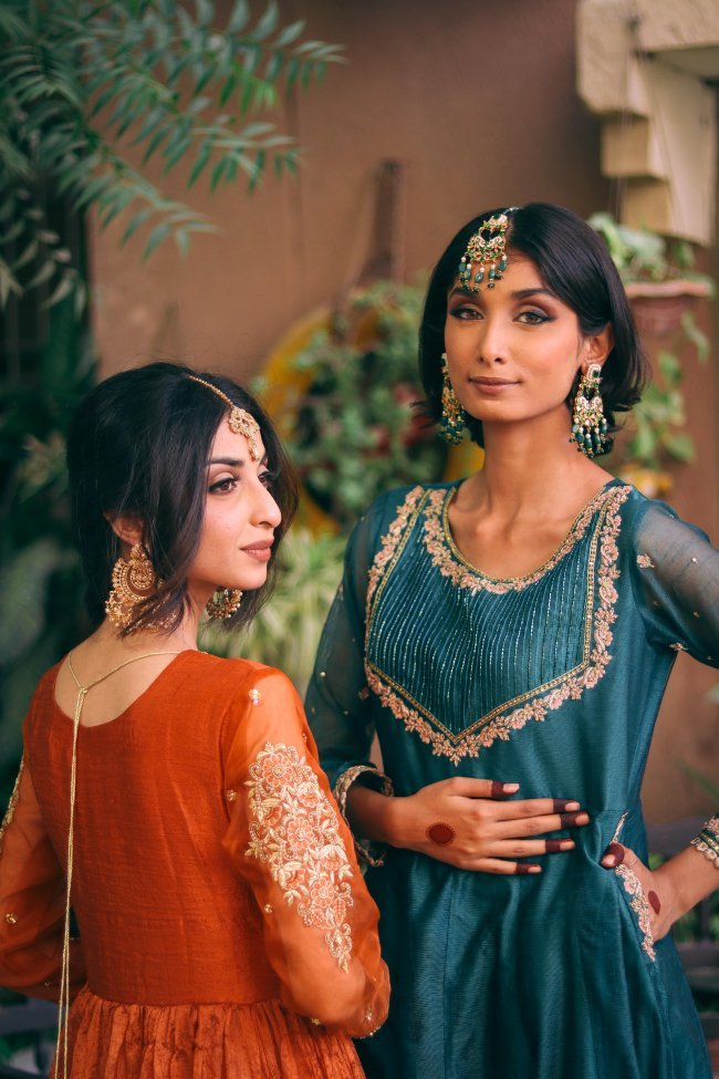 Sara Nisar- Aabshaar