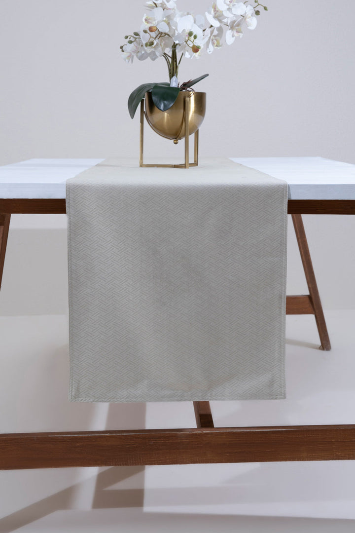 Interlocked Table Runner