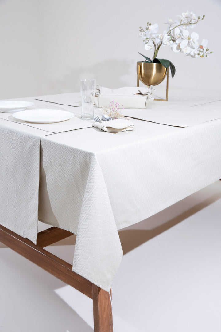 Interlocked Table Runner