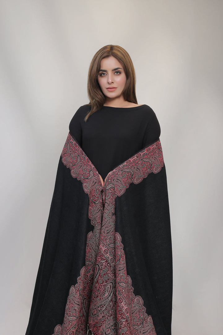 Bagallery Exclusive Jamawar Shawl Black