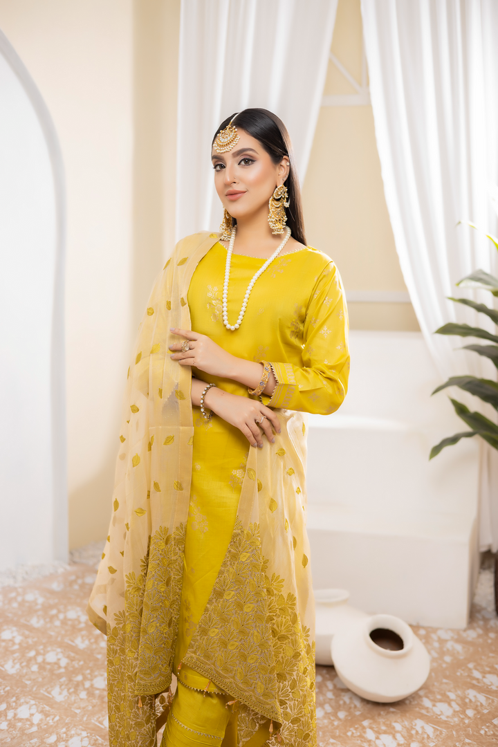 Pearla Lawn Gold Printed with Fancy Schiffli Dupatta PAR-001