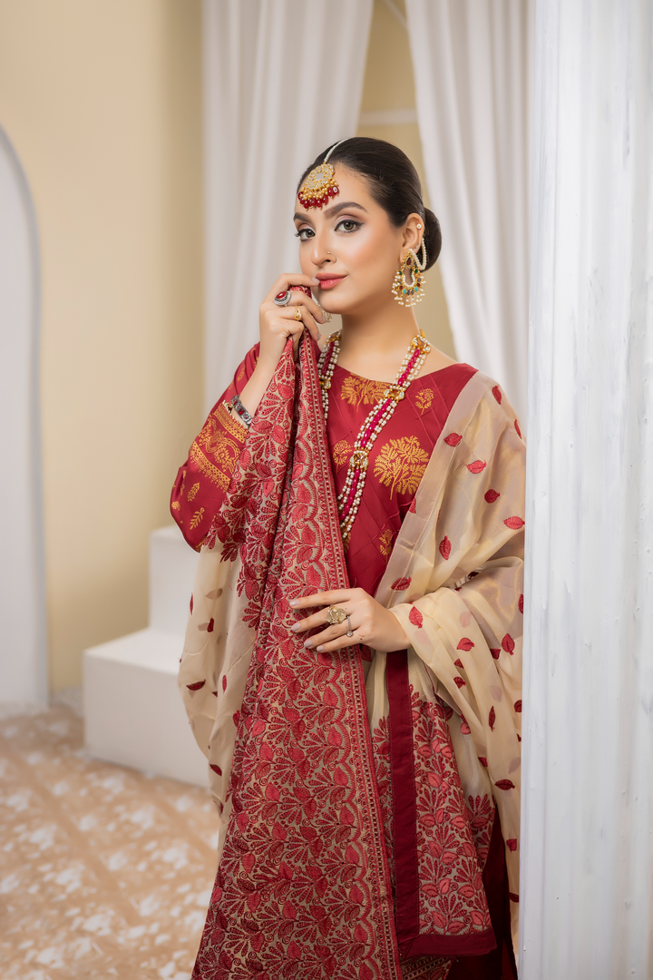 Pearla Lawn Gold Printed with Fancy Schiffli Dupatta PAR-009