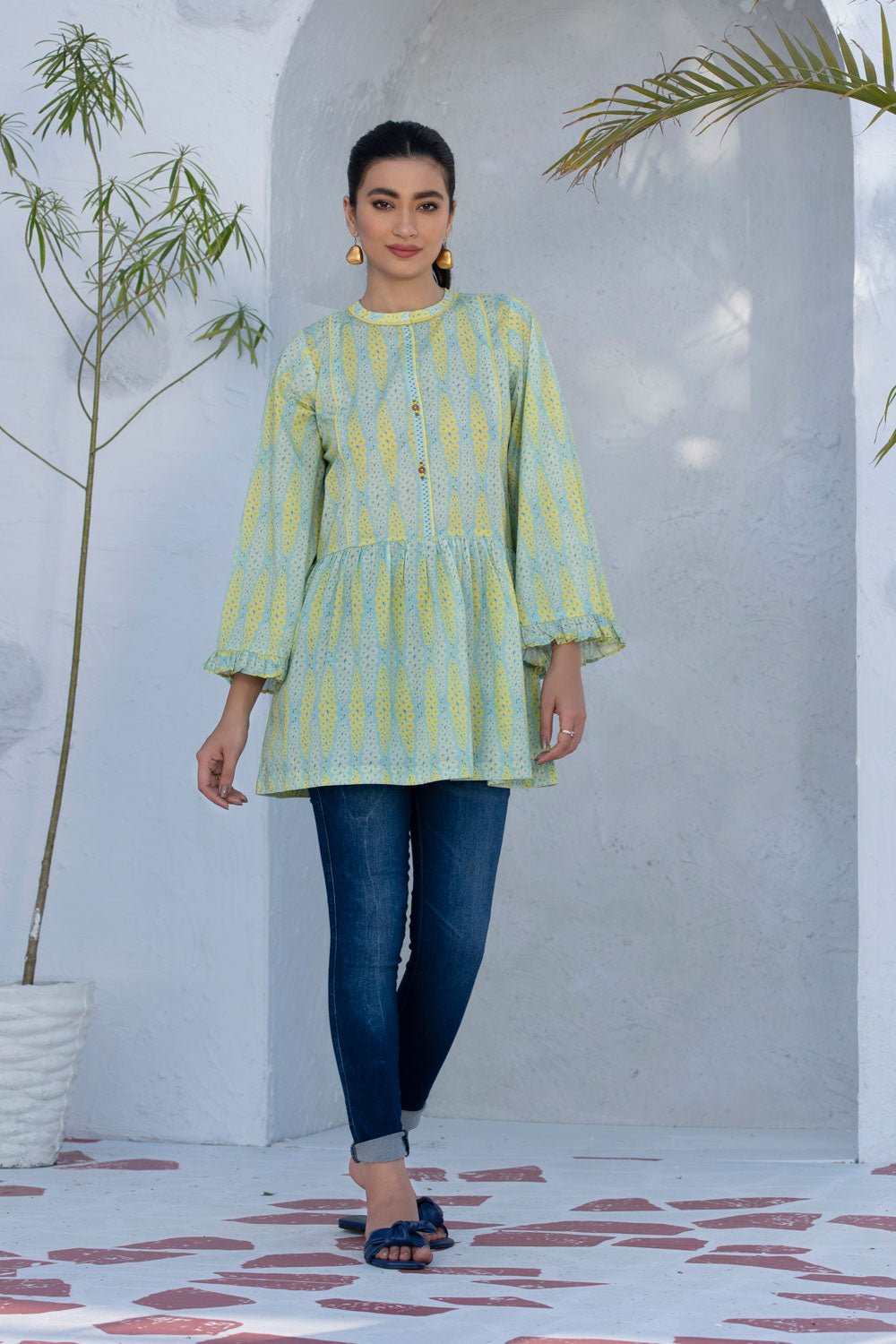 Latest lawn frock design hot sale 2019