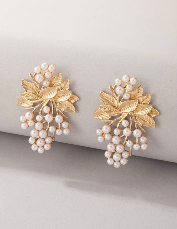 Pink Panda- leafy faux pearl studs