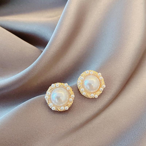 SSK Beauty- Pearl Studs